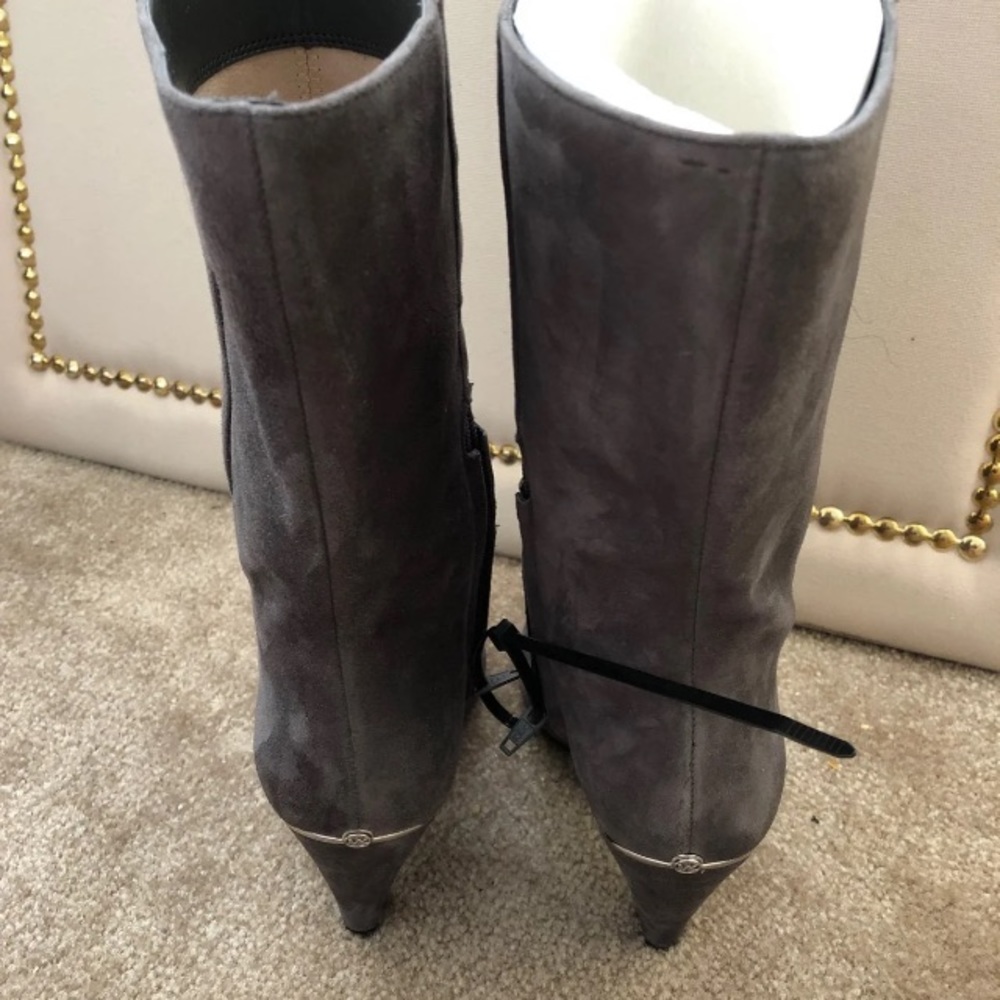 Boots - Picture 3 of 7